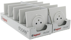 Lot de 10 prises 2 pôles avec terre "Dooxie" blanc - Legrand - Brico Dépôt