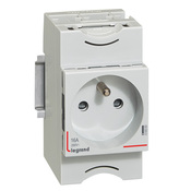 Prise de courant modulaire avec terre 10A et 16A - 2,5 modules - Legrand - Brico Dépôt