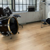 Sol stratifié à clipser 8 mm AC4, compatible pièce humide, marron naturel effet chêne ALBISOLA WP - 138,3 x 19,3 cm - Cooke and Lewis - Brico Dépôt