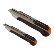 Lot de 2 cutters acier inox 9 mm et 18 mm - MAGNUSSON - Brico Dépôt