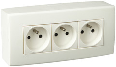Bloc 3 prises avec terre blanc - Brico Dépôt