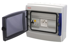 Coffret étanche 8 modules pré-équipé avec interrupteur différentiel 40 mA et disjoncteur 16A - Famatel SA - Brico Dépôt