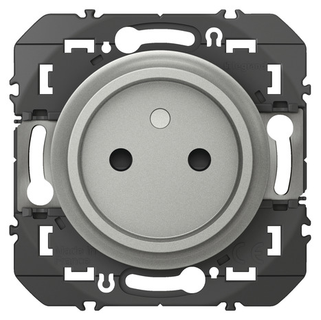 Prise 2 pôles "Dooxie" aluminium - Legrand - Brico Dépôt