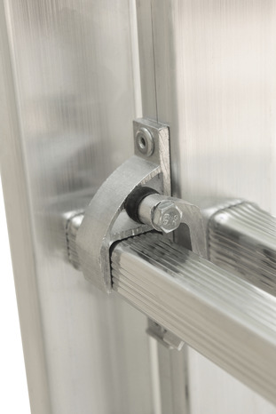 Échelle extensible en aluminium 3 x 11 marches - 6,80 m - Mac Allister - Brico Dépôt