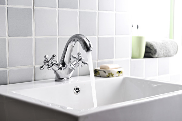 Mélangeur lavabo Etel  Ø. 25 mm x H. 15,9 cm - GoodHome - Brico Dépôt