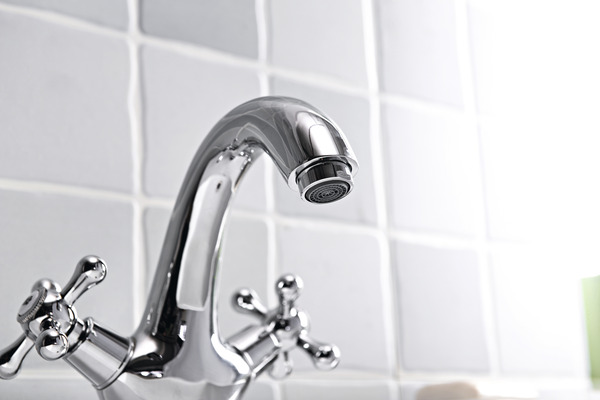 Mélangeur lavabo Etel  Ø. 25 mm x H. 15,9 cm - GoodHome - Brico Dépôt