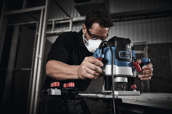 Défonceuse filaire 2100W - ER2100 - Erbauer - Brico Dépôt