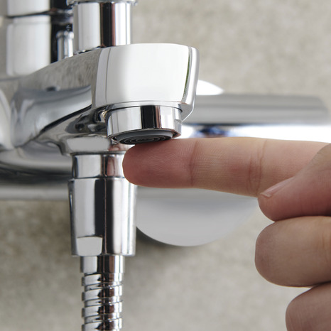 Mitigeur bain/douche mécanique "Cavally" - GoodHome - Brico Dépôt