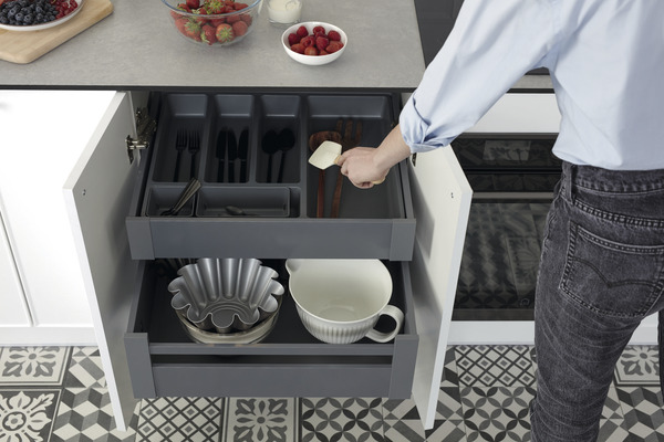 Range-couverts gris NITAKI 5 compartiments - L. 50 x P. 42cm - Cooke and Lewis - Brico Dépôt