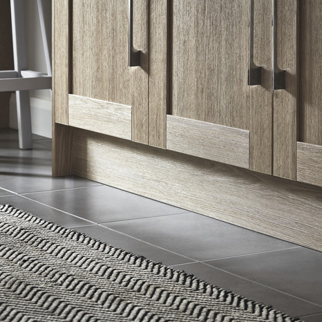 Plinthe "Coline" chêne clair - L. 2.4m x H. 15cm - Cooke and Lewis - Brico Dépôt