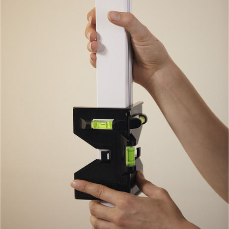 Niveau à bulle "Alara" Dim. : L. 15 x l. 12 cm - GoodHome - Brico Dépôt