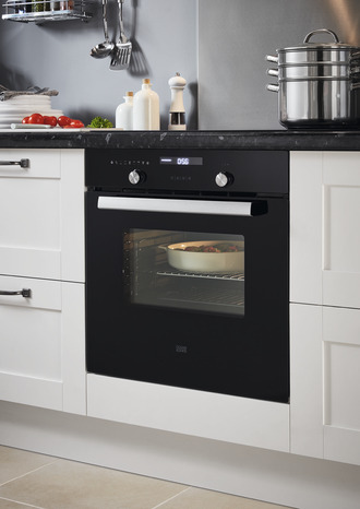 Four multifonction noir à chaleur tournante 3000 W - Cooke and Lewis - Brico Dépôt