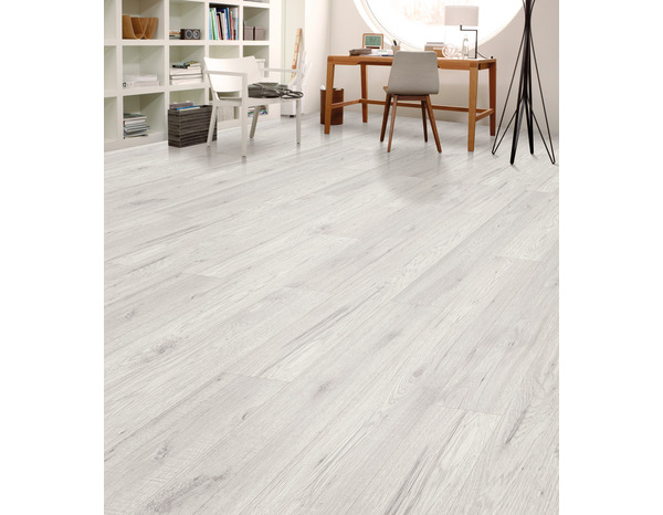 Sol stratifié "Fresno" gris clair - L. 138,3 x l. 19,3 cm x Ep. 7 + 2 mm - Brico Dépôt