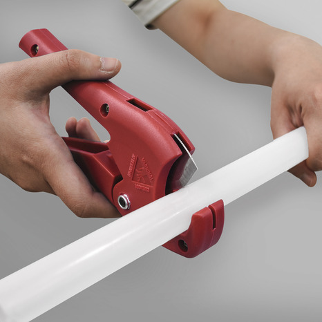 Coupe-tube PVC - Diamètre de coupe : 0-26 mm - Brico Dépôt