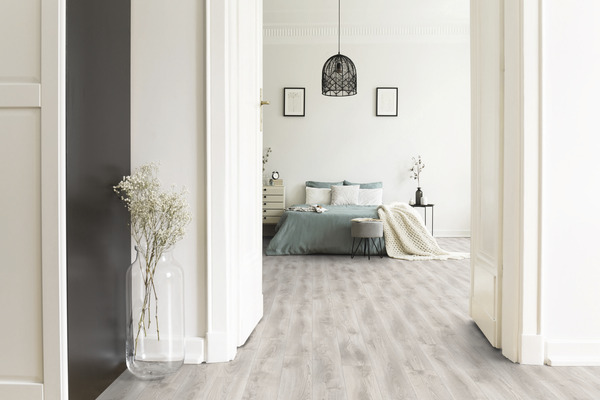 Sol stratifié "Palena" L. 138,3 x l.19,3 cm x Ép. 8+2 mm - Brico Dépôt