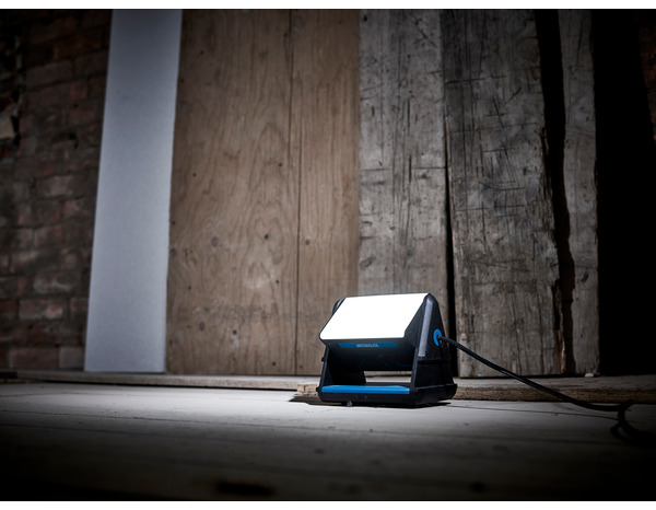 Projecteur de chantier 2000 LM 20W - Erbauer - Brico Dépôt