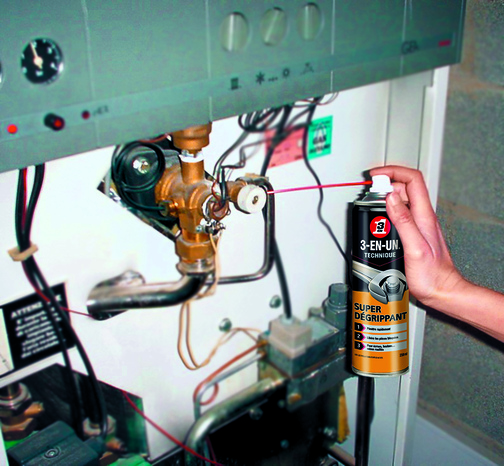 3-EN-UN TECHNIQUE Super Dégrippant 250 ML - 3-EN-UN - Brico Dépôt