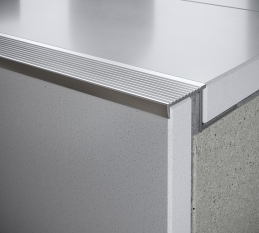 Nez de marche aluminium droit 2,50 m x 11 mm - Brenner - Brico Dépôt