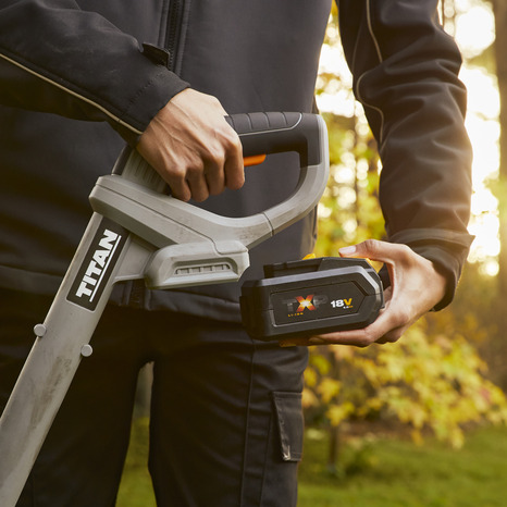 Batterie 18 V 5 Ah - Titan - Brico Dépôt