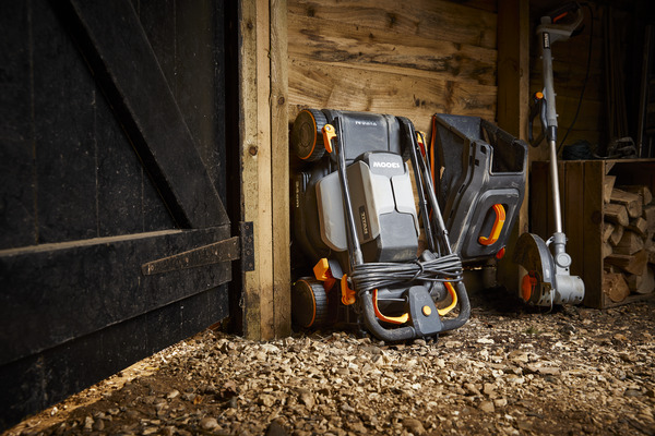 Tondeuse électrique 1300W 34 cm - l. 37 x H. 84 cm - Titan - Brico Dépôt