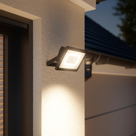 Projecteur Lucano IP65 30 W - Noir - Marque BLOOMA - Brico Dépôt