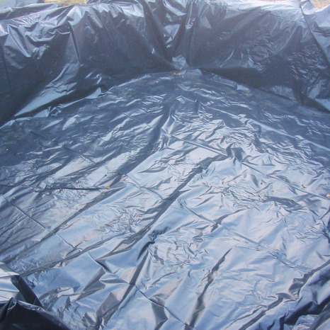 Rouleau de film multi-usages en polyéthylène tri couche 400 microns noir 8,60x8,60 m - Brico Dépôt