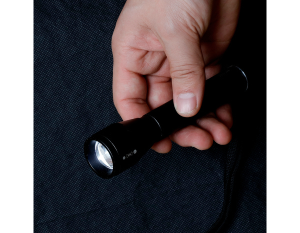 Lampe torche aluminium - 150 lm - Stanley - Brico Dépôt