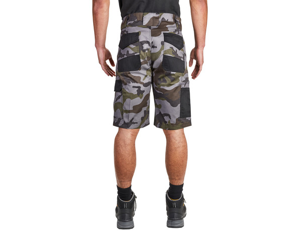Short camouflage 65% polyester 35% coton. Taille 42  - Brico Dépôt