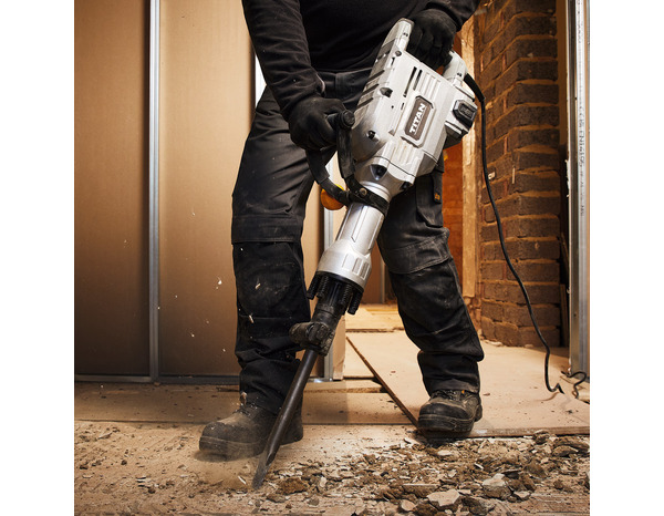 Marteau piqueur 1700 W pour matériaux durs - Titan - Brico Dépôt