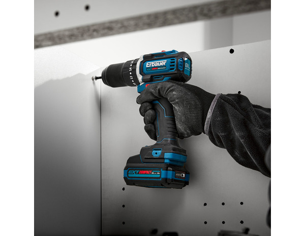 Batterie 12 V - 3.0 Ah - Charge complète en 45 minutes - Erbauer - Brico Dépôt