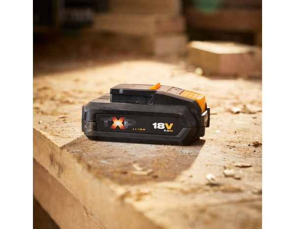 Batterie 18 V 2,0 Ah - Lithium Ion - Titan - Brico Dépôt