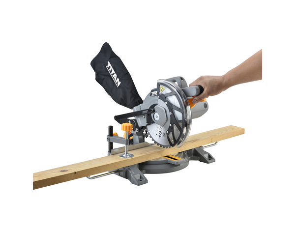 Scie à onglet 1400 W - 210 mm - Titan - Brico Dépôt