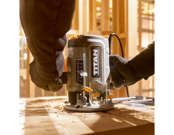 Défonceuse filaire 1200 W - vitesse variable - Titan - Brico Dépôt