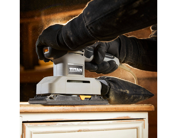 Ponceuse vibrante filaire 200 W - Titan - Brico Dépôt