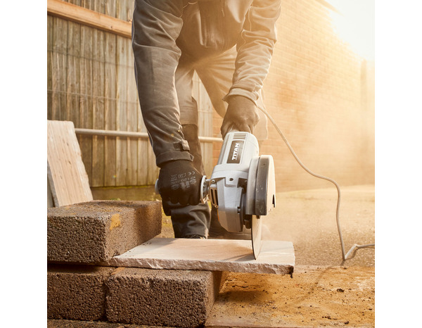 Meuleuse d'angle filaire 2000 W - 230 mm - Titan - Brico Dépôt