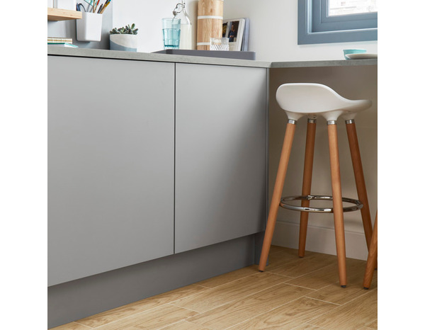 Plinthe Adèle gris mat - L. 2.4m x H. 15cm - Cooke and Lewis - Brico Dépôt