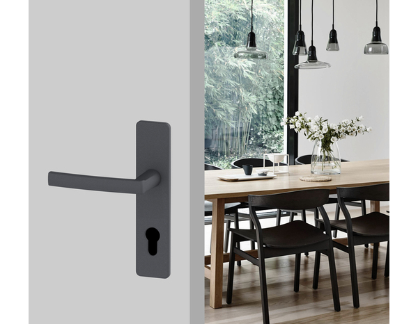 Ensemble poignée de porte "Koya" avec trou pour cylindre - Entraxe 195 mm - Assa Abloy - Brico Dépôt