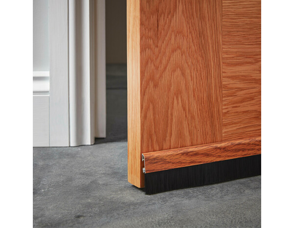 Bas de porte avec brosse aspect bois à clipser - L. 1 m x Ép. 25 mm - Diall - Brico Dépôt