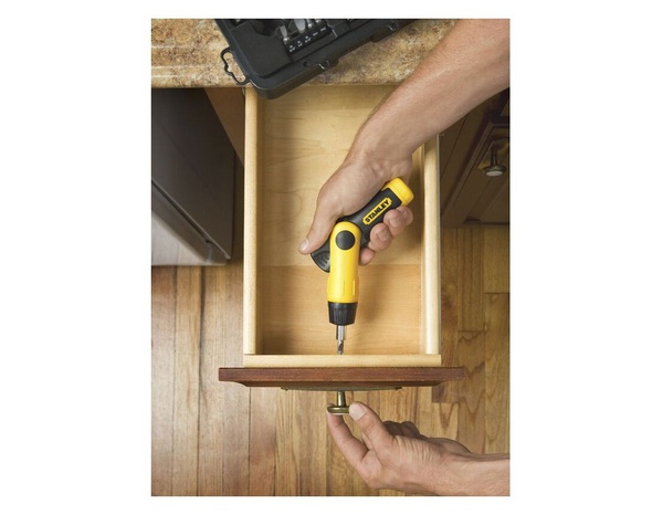 Coffret de vissage 25 pièces (tournevis Porte-embouts à cliquet + embouts) - Stanley - Brico Dépôt