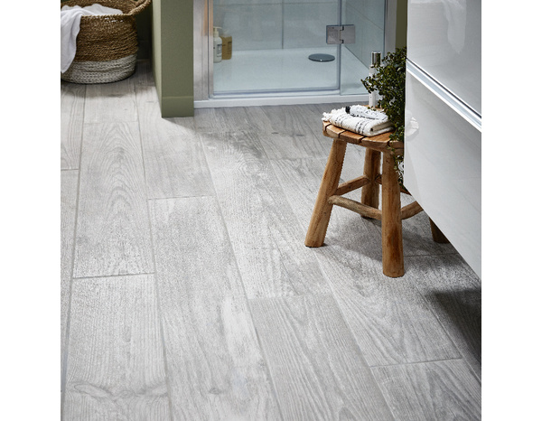 Carrelage de sol intérieur "Cotage Wood" gris - l. 20 x L. 120 cm - Colours - Brico Dépôt