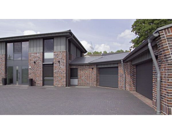 Porte de garage sectionnelle motorisée en kit gris - 200 x 240 cm - Brico Dépôt