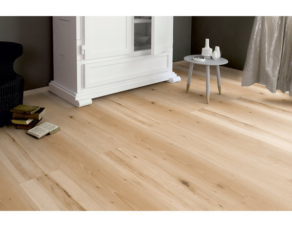 Sol stratifié 7 mm AC4 "Swaran" - Brico Dépôt