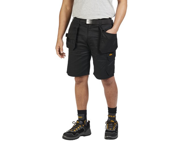 Short "sember" noir à poches taille 44 - Brico Dépôt