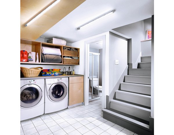 Réglette étanche à détecteur de mouvement 126 cm 1800 LM - Brico Dépôt