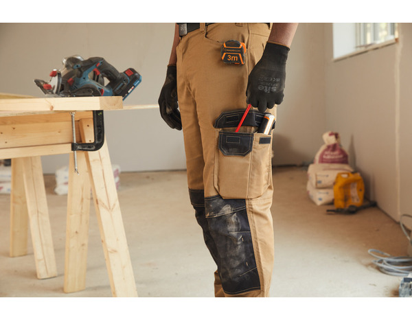 Pantalon multipoches "COPPELL" beige taille 44 - Brico Dépôt