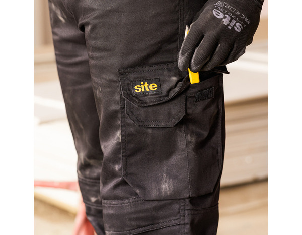 Pantalon multipoches "SEMBER" noir taille 40 - Brico Dépôt