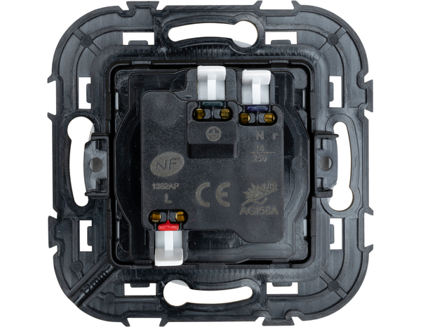 Prise Affleurante 2P+T "Zephyr" - Brico Dépôt