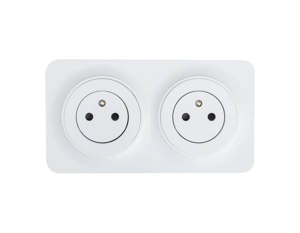 Double Prise 2P+T Precablée "Zephyr" - Brico Dépôt