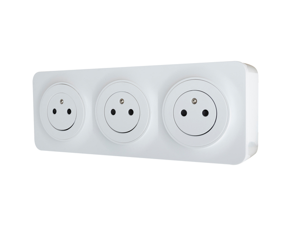 Bloc 3 Prises 2P+T complet "Zephyr" - Brico Dépôt