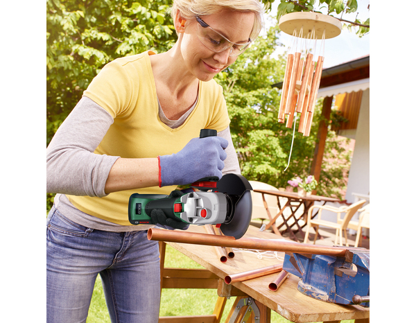 Meuleuse d'angle sans fil AdvancedGrind 18V-80 sans batterie - Brico Dépôt